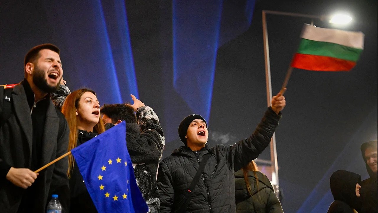 Bulgaria protest gallery image 3